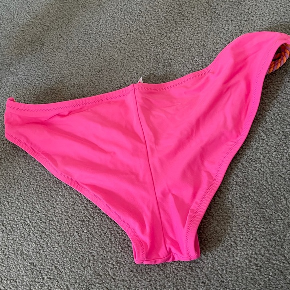 COPY - VS neon pink cheeky bikini bottom - Picture 2 of 3